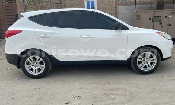 Acheter Occasion Voiture Hyundai Tucson Blanc à Cotonou, Benin Acheter Occasion Voiture Hyundai Tucson Blanc à Cotonou, Benin