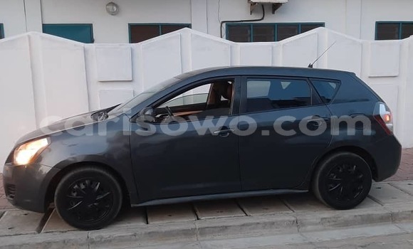 Ra Àlòkù Pontiac Vibe Blue Ọkọ̀ in Cotonou ni Benin Ra Àlòkù Pontiac Vibe Blue Ọkọ̀ in Cotonou ni Benin