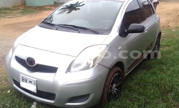 Acheter Occasion Voiture Toyota Yaris Gris à Cotonou, Benin