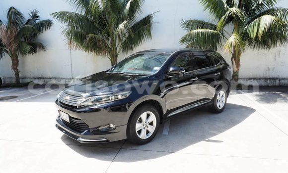 Sayi Na hannu Toyota Harrier Black Mota in Porto Novo a Benin