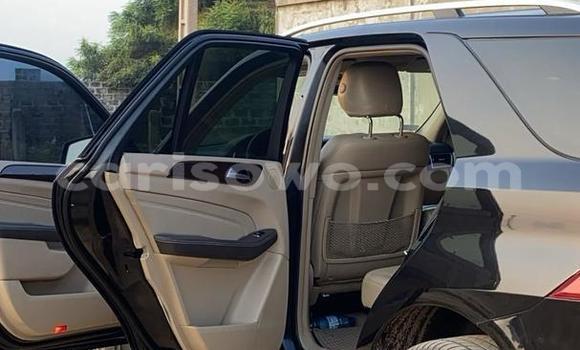 Ra Àlòkù Mercedes-Benz ML–Class Black Ọkọ̀ in Cotonou ni Benin Ra Àlòkù Mercedes-Benz ML–Class Black Ọkọ̀ in Cotonou ni Benin