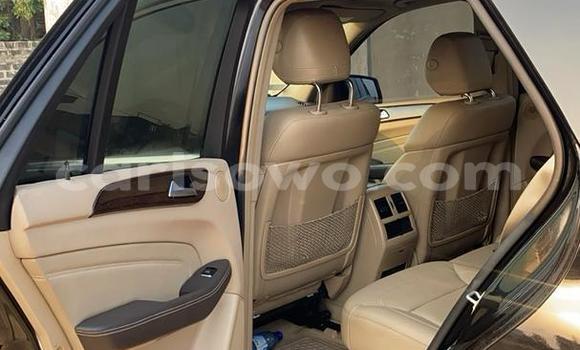Ra Àlòkù Mercedes-Benz ML–Class Black Ọkọ̀ in Cotonou ni Benin Ra Àlòkù Mercedes-Benz ML–Class Black Ọkọ̀ in Cotonou ni Benin