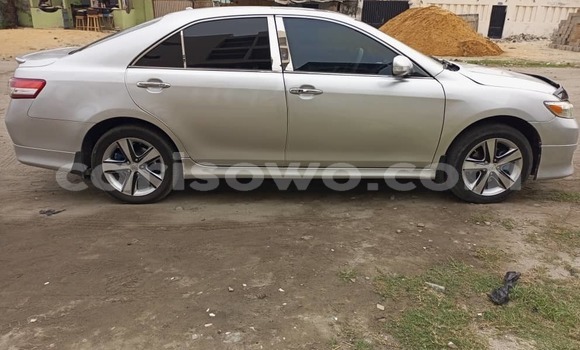 Acheter Occasion Voiture Toyota Camry Gris à Cotonou, Benin Acheter Occasion Voiture Toyota Camry Gris à Cotonou, Benin