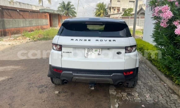 Sayi Na hannu Range Rover Evoque White Mota in Cotonou a Benin Sayi Na hannu Range Rover Evoque White Mota in Cotonou a Benin