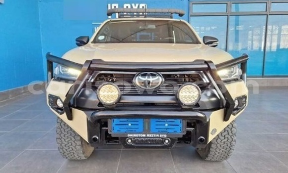 Sayi Na hannu Toyota Hilux M Mota in Porto Novo a Benin Sayi Na hannu Toyota Hilux M Mota in Porto Novo a Benin
