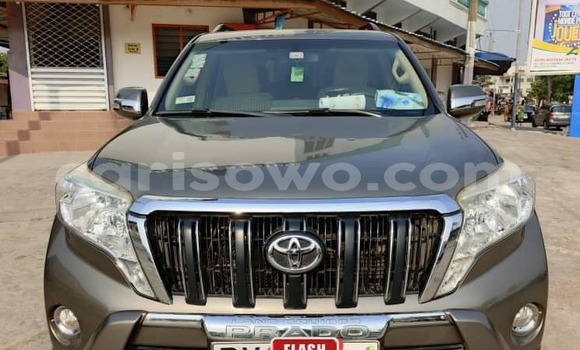 Acheter Occasion Voiture Toyota Land Cruiser Prado Marron à Cotonou, Benin
