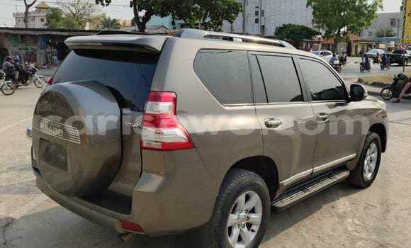 Acheter Occasion Voiture Toyota Land Cruiser Prado Marron à Cotonou, Benin Acheter Occasion Voiture Toyota Land Cruiser Prado Marron à Cotonou, Benin