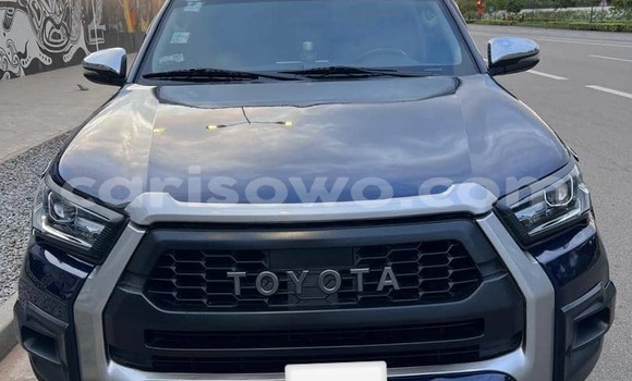 Ra Àlòkù Toyota Hilux Black Ọkọ̀ in Cotonou ni Benin