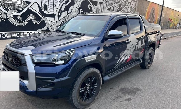 Acheter Occasion Voiture Toyota Hilux Noir à Cotonou, Benin Acheter Occasion Voiture Toyota Hilux Noir à Cotonou, Benin