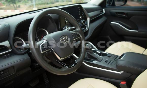 Acheter Occasion Voiture Toyota Hilux Noir à Cotonou, Benin Acheter Occasion Voiture Toyota Hilux Noir à Cotonou, Benin