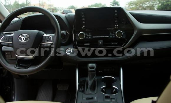 Acheter Occasion Voiture Toyota Hilux Noir à Cotonou, Benin Acheter Occasion Voiture Toyota Hilux Noir à Cotonou, Benin