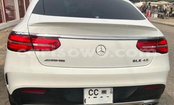Acheter Occasion Voiture Mercedes-Benz GLE Coupe Blanc à Cotonou, Benin Acheter Occasion Voiture Mercedes-Benz GLE Coupe Blanc à Cotonou, Benin