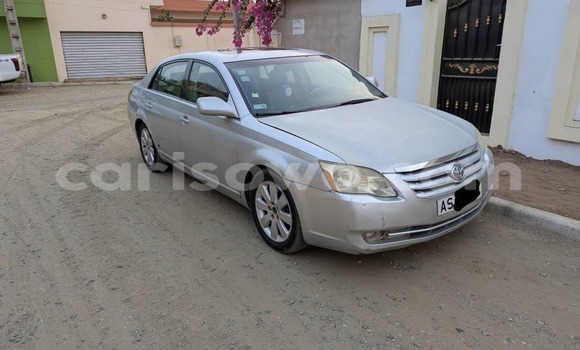 Sayi Na hannu Toyota Avalon Azurfa Mota in Cotonou a Benin Sayi Na hannu Toyota Avalon Azurfa Mota in Cotonou a Benin