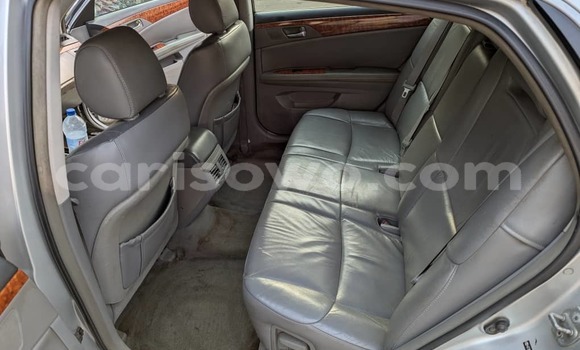 Sayi Na hannu Toyota Avalon Azurfa Mota in Cotonou a Benin Sayi Na hannu Toyota Avalon Azurfa Mota in Cotonou a Benin