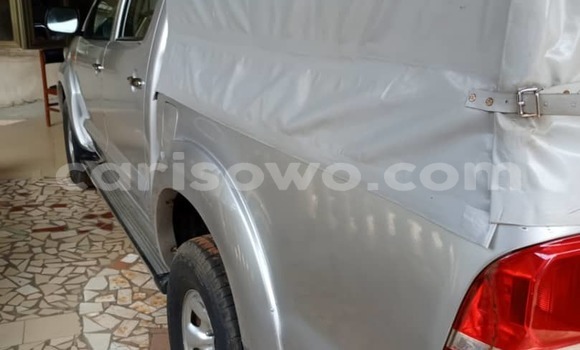Buy Used Toyota Hilux Silver Car in Cotonou in Benign Buy Used Toyota Hilux Silver Car in Cotonou in Benign