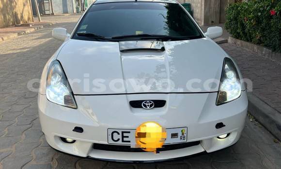 Sayi Na hannu Toyota Celica White Mota in Cotonou a Benin