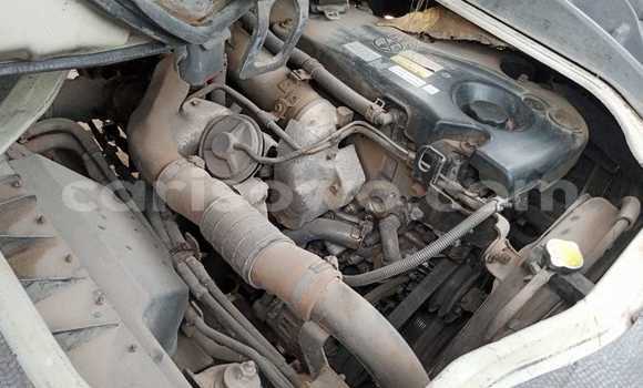 Ra Àlòkù Isuzu 117 funfun Ọkọ̀ in Cotonou ni Benin Ra Àlòkù Isuzu 117 funfun Ọkọ̀ in Cotonou ni Benin