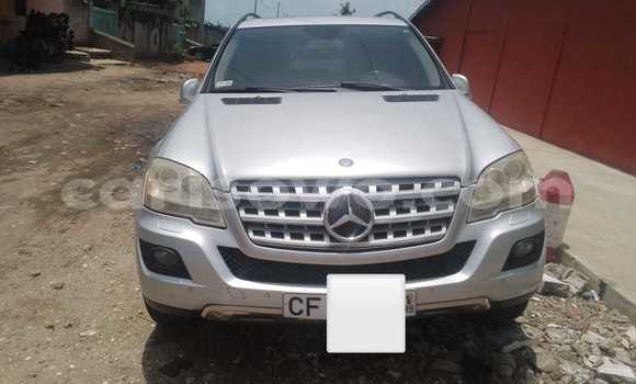 Buy Used Mercedes-Benz ML–Class Silver Car in Cotonou in Benign