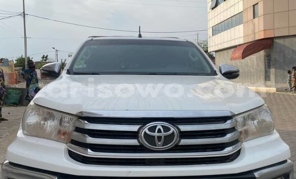 Buy Used Toyota Hilux White Car in Cotonou in Benign Buy Used Toyota Hilux White Car in Cotonou in Benign