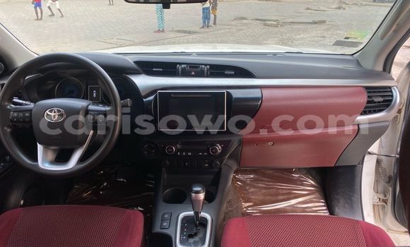 Buy Used Toyota Hilux White Car in Cotonou in Benign Buy Used Toyota Hilux White Car in Cotonou in Benign
