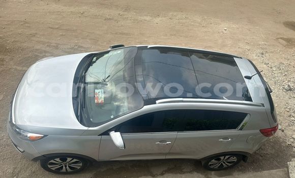 Acheter Occasion Voiture Kia Sportage Gris à Cotonou, Benin Acheter Occasion Voiture Kia Sportage Gris à Cotonou, Benin