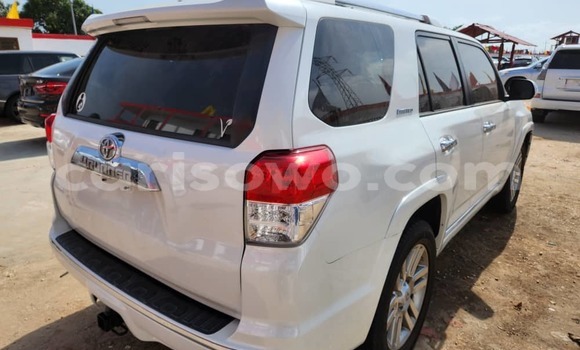 Acheter Occasion Voiture Toyota 4Runner Blanc à Cotonou, Benin Acheter Occasion Voiture Toyota 4Runner Blanc à Cotonou, Benin
