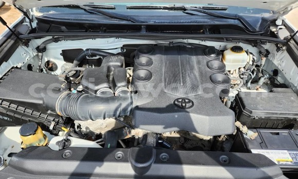 Acheter Occasion Voiture Toyota 4Runner Blanc à Cotonou, Benin Acheter Occasion Voiture Toyota 4Runner Blanc à Cotonou, Benin