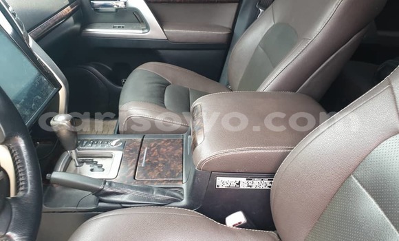 Acheter Occasion Voiture Toyota Land Cruiser Blanc à Cotonou, Benin Acheter Occasion Voiture Toyota Land Cruiser Blanc à Cotonou, Benin