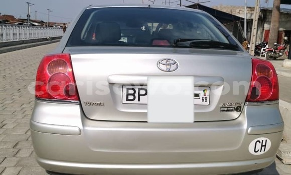 Acheter Occasion Voiture Toyota Avensis Gris à Cotonou, Benin Acheter Occasion Voiture Toyota Avensis Gris à Cotonou, Benin