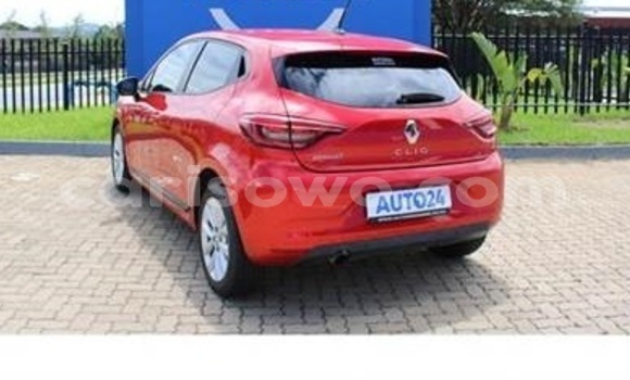 Sayi Na hannu Renault Clio Red Mota in Porto Novo a Benin Sayi Na hannu Renault Clio Red Mota in Porto Novo a Benin