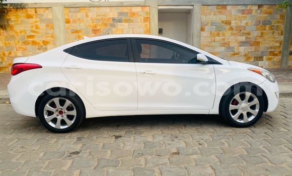 Acheter Occasion Voiture Hyundai Elantra Blanc à Cotonou, Benin Acheter Occasion Voiture Hyundai Elantra Blanc à Cotonou, Benin