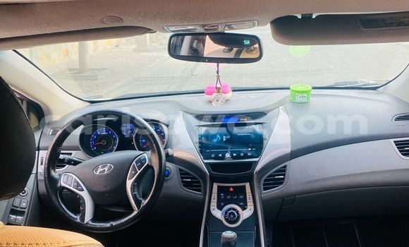 Acheter Occasion Voiture Hyundai Elantra Blanc à Cotonou, Benin Acheter Occasion Voiture Hyundai Elantra Blanc à Cotonou, Benin