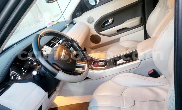 Acheter Occasion Voiture Range Rover Evoque Gris à Cotonou, Benin Acheter Occasion Voiture Range Rover Evoque Gris à Cotonou, Benin