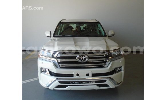 Buy Import Toyota Land Cruiser Other Car in Import - Dubai in Benign Buy Import Toyota Land Cruiser Other Car in Import - Dubai in Benign
