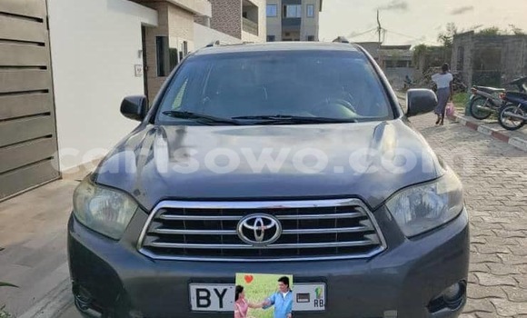Acheter Occasion Voiture Toyota Highlander Gris à Abomey Calavi, Benin Acheter Occasion Voiture Toyota Highlander Gris à Abomey Calavi, Benin