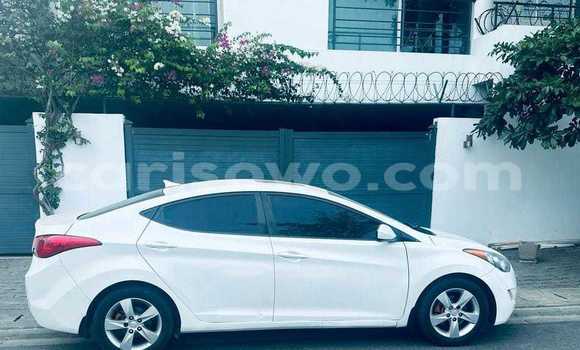 Acheter Occasion Voiture Hyundai Elantra Blanc à Cotonou, Benin Acheter Occasion Voiture Hyundai Elantra Blanc à Cotonou, Benin