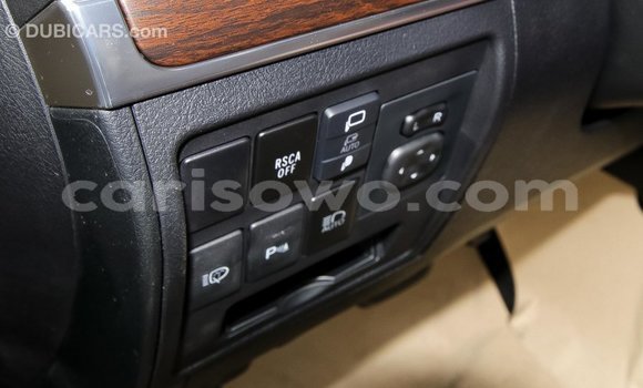 Acheter Import Voiture Toyota Land Cruiser Noir à Import - Dubai, Benin Acheter Import Voiture Toyota Land Cruiser Noir à Import - Dubai, Benin