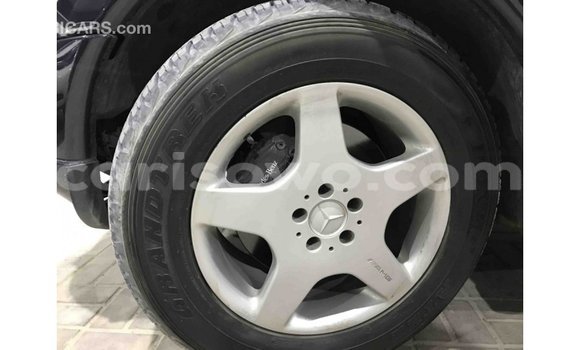 Ra Imported Mercedes-Benz 190 (W201) Blue Ọkọ̀ in Import - Dubai ni Benin Ra Imported Mercedes-Benz 190 (W201) Blue Ọkọ̀ in Import - Dubai ni Benin