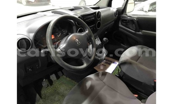 Ra Imported Peugeot Partner funfun Ọkọ̀ in Import - Dubai ni Benin Ra Imported Peugeot Partner funfun Ọkọ̀ in Import - Dubai ni Benin