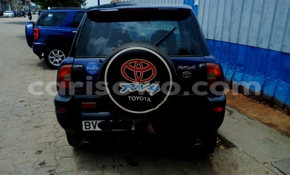 Acheter Occasion Voiture Toyota RAV4 Bleu à Cotonou, Benin Acheter Occasion Voiture Toyota RAV4 Bleu à Cotonou, Benin