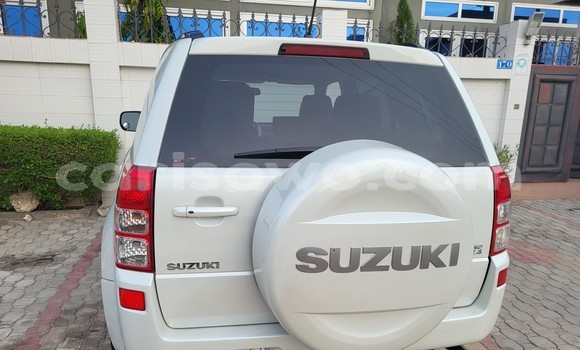 Acheter Occasion Voiture Suzuki Grand Vitara Blanc à Cotonou, Benin Acheter Occasion Voiture Suzuki Grand Vitara Blanc à Cotonou, Benin