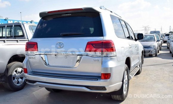 Ra Imported Toyota Land Cruiser Miiran Ọkọ̀ in Import - Dubai ni Benin Ra Imported Toyota Land Cruiser Miiran Ọkọ̀ in Import - Dubai ni Benin