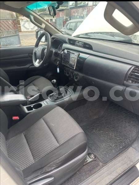 Big with watermark toyota hilux benin cotonou 23472