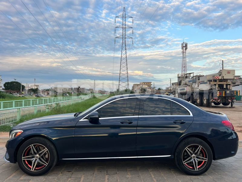 Big with watermark mercedes viano benin abomey calavi 23542