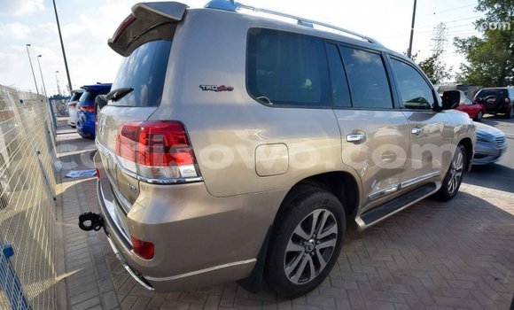 Ra Imported Toyota Land Cruiser Miiran Ọkọ̀ in Import - Dubai ni Benin Ra Imported Toyota Land Cruiser Miiran Ọkọ̀ in Import - Dubai ni Benin