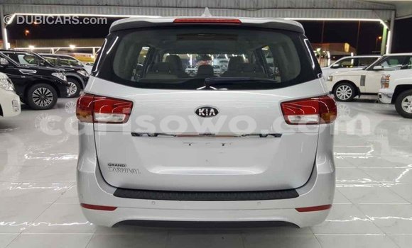 Buy Import Kia Carnival Other Car in Import - Dubai in Benign Buy Import Kia Carnival Other Car in Import - Dubai in Benign