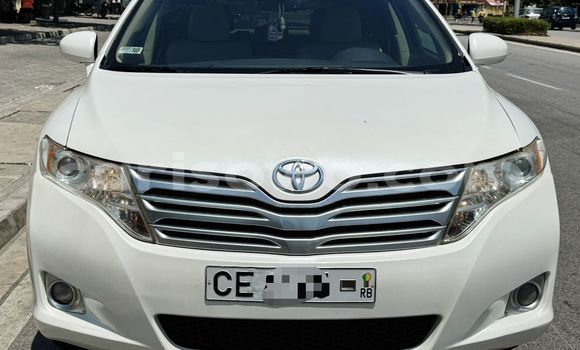 Sayi Na hannu Toyota Venza White Mota in Cotonou a Benin