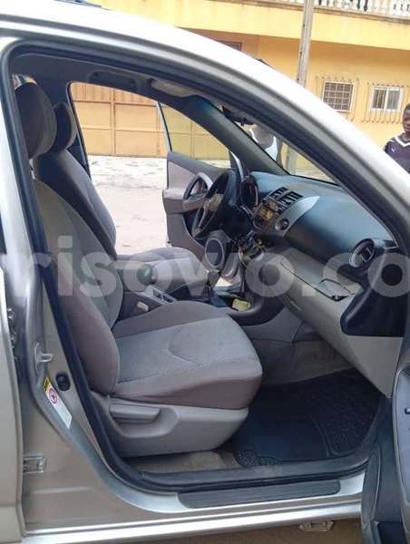 Big with watermark toyota rav4 benin cotonou 23718