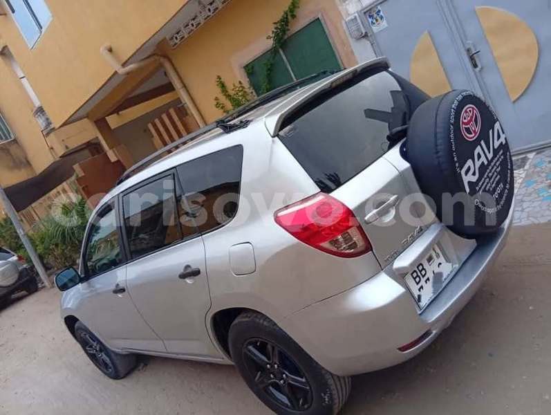 Big with watermark toyota rav4 benin cotonou 23718