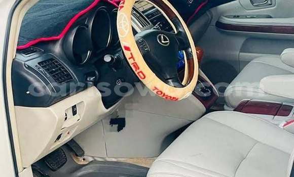 Acheter Occasion Voiture Lexus RX 330 Blanc à Cotonou, Benin Acheter Occasion Voiture Lexus RX 330 Blanc à Cotonou, Benin